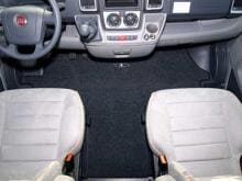 Carbest Fahrerhaus-Teppich Exquisit für Ford Transit Bj. 2006-2014 Handbremse links Camping Wohnmobil